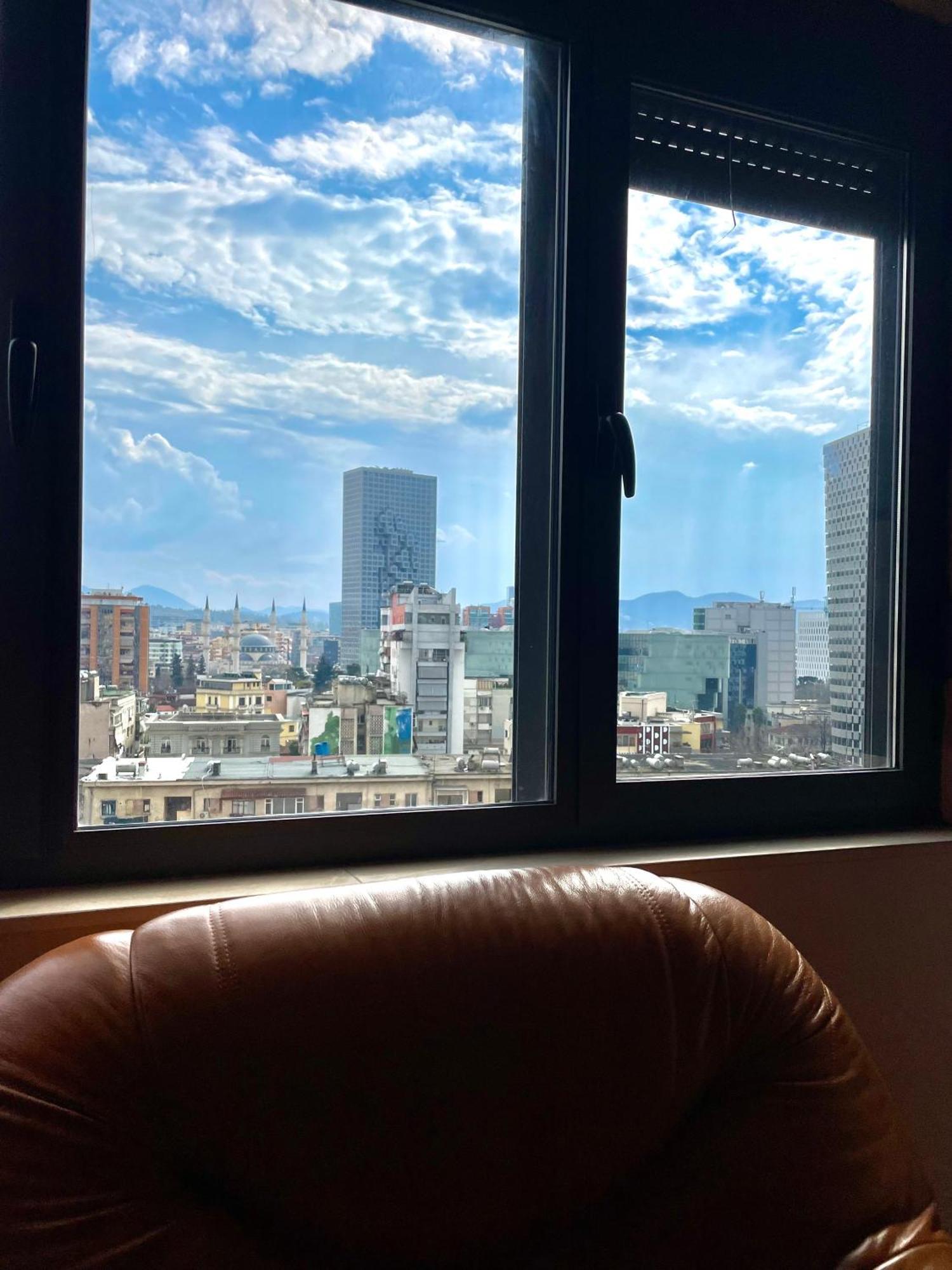 Easy Peasy - 9Th Floor View Downtown Lejlighed Tirana Eksteriør billede